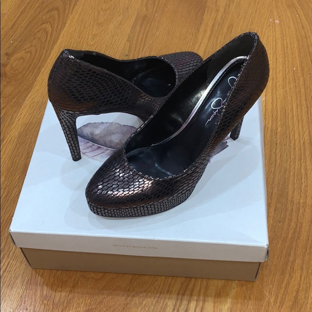 Jessica Simpson heels